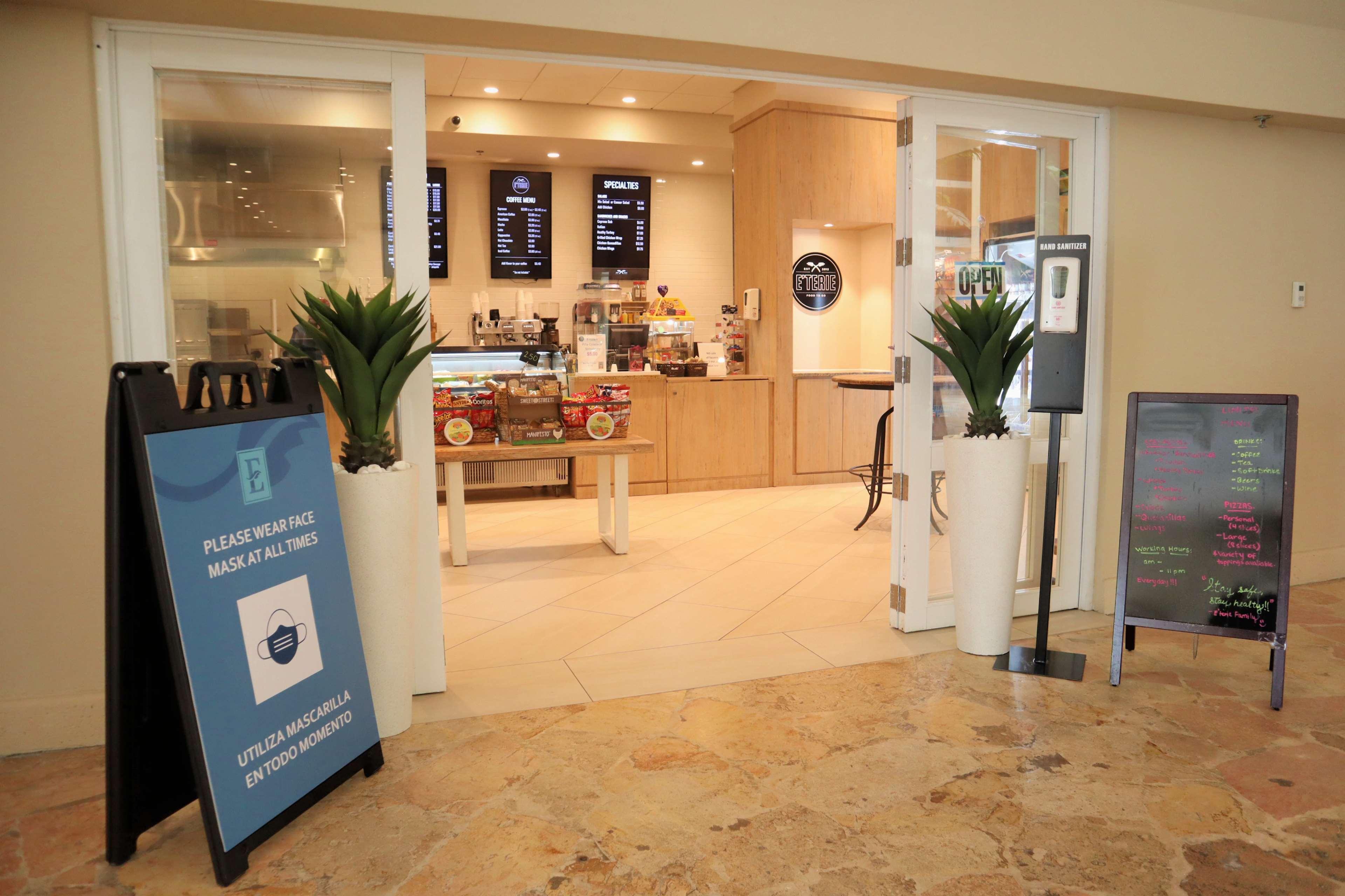 Embassy Suites By Hilton San Juan - Hotel & Casino Buitenkant foto