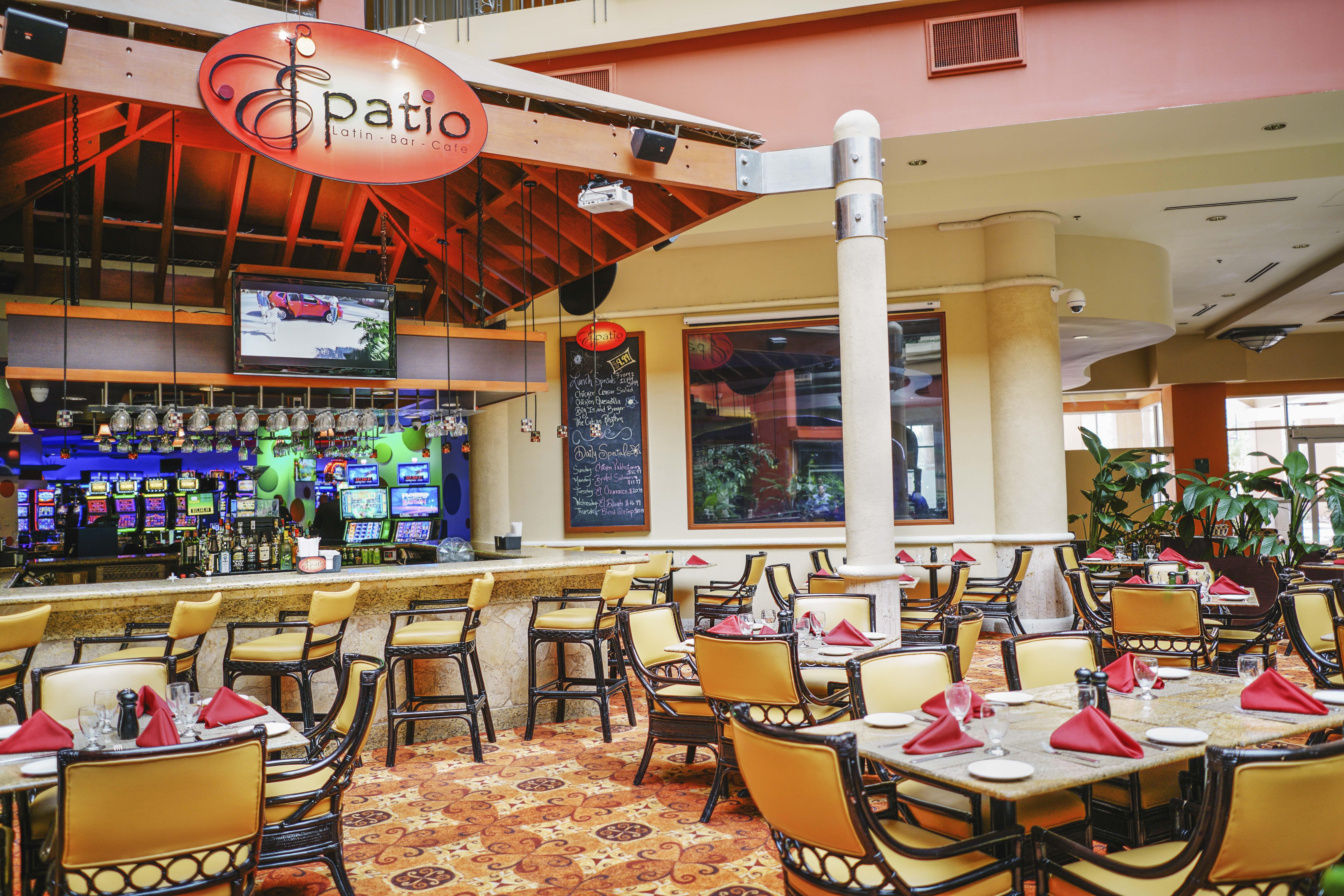 Embassy Suites By Hilton San Juan - Hotel & Casino Buitenkant foto
