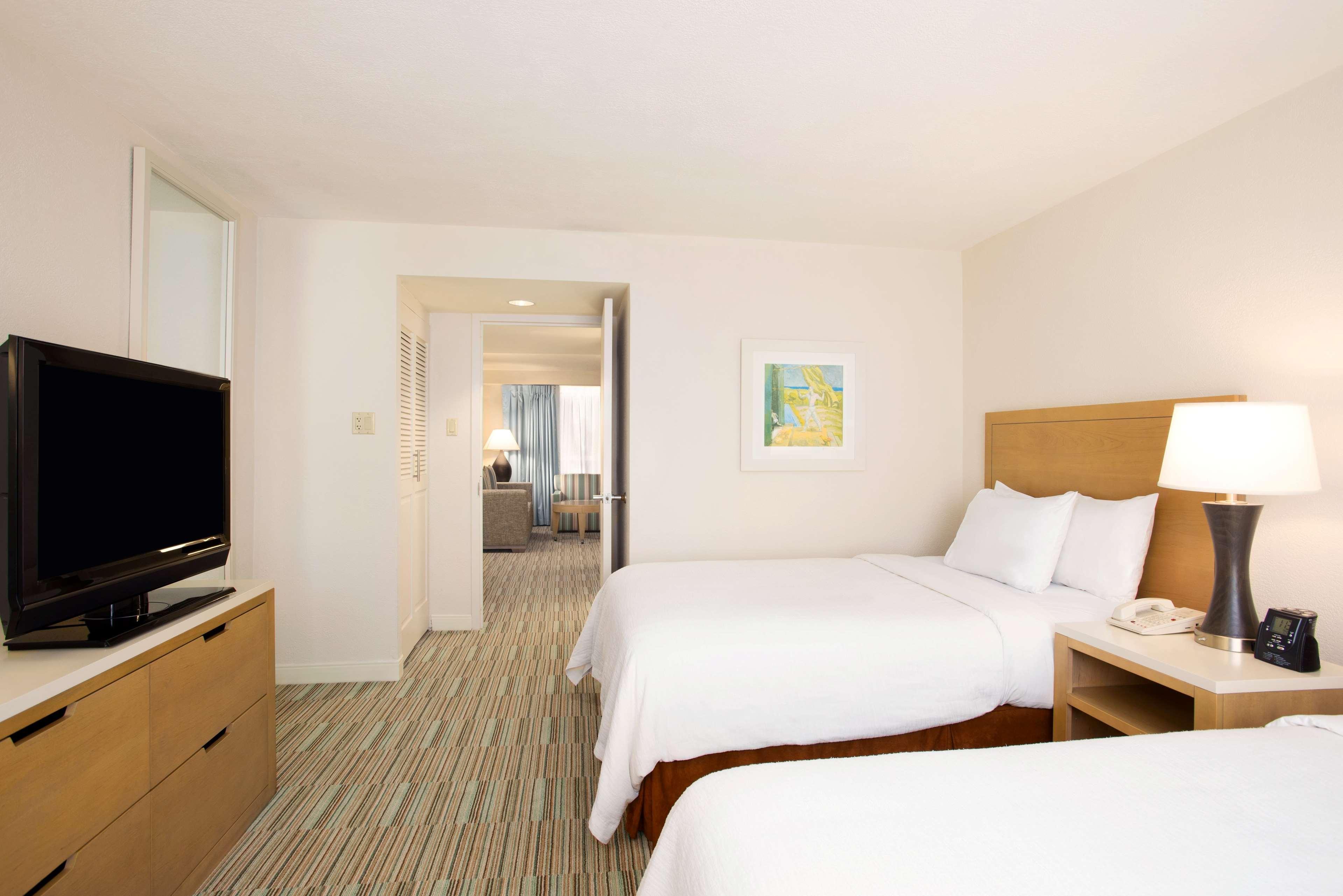 Embassy Suites By Hilton San Juan - Hotel & Casino Buitenkant foto