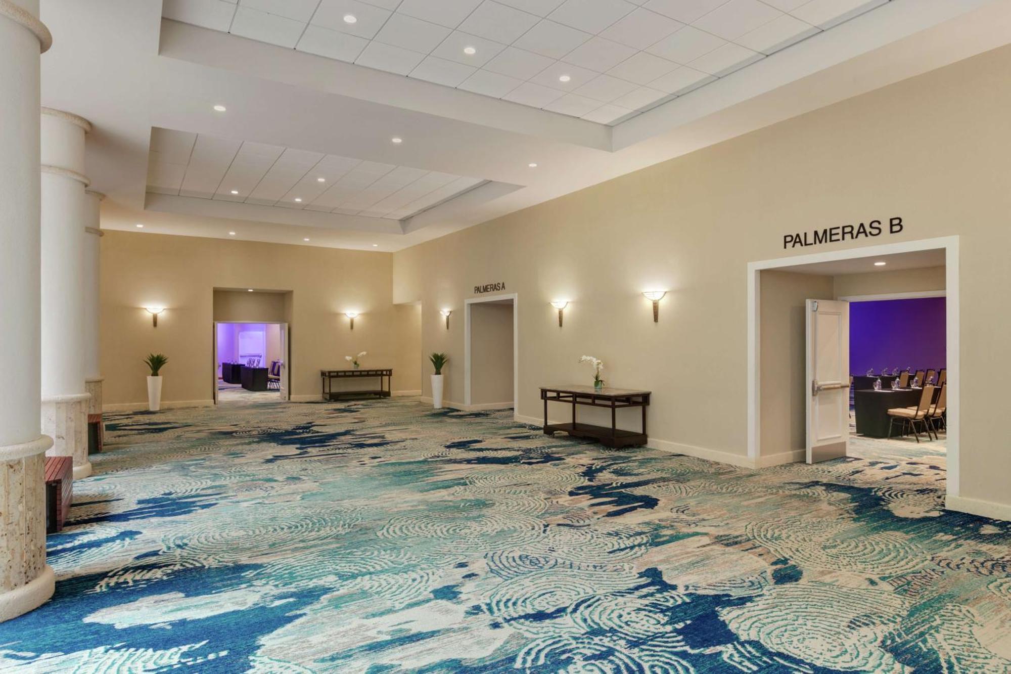 Embassy Suites By Hilton San Juan - Hotel & Casino Buitenkant foto