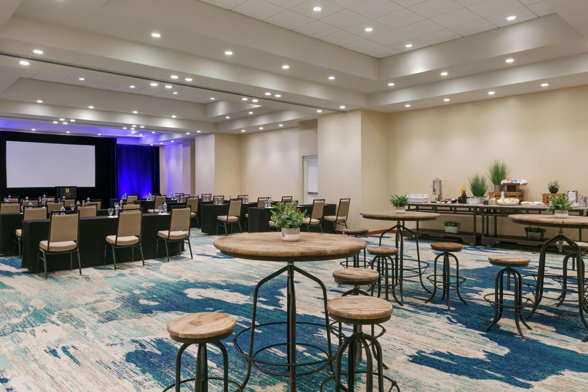 Embassy Suites By Hilton San Juan - Hotel & Casino Buitenkant foto