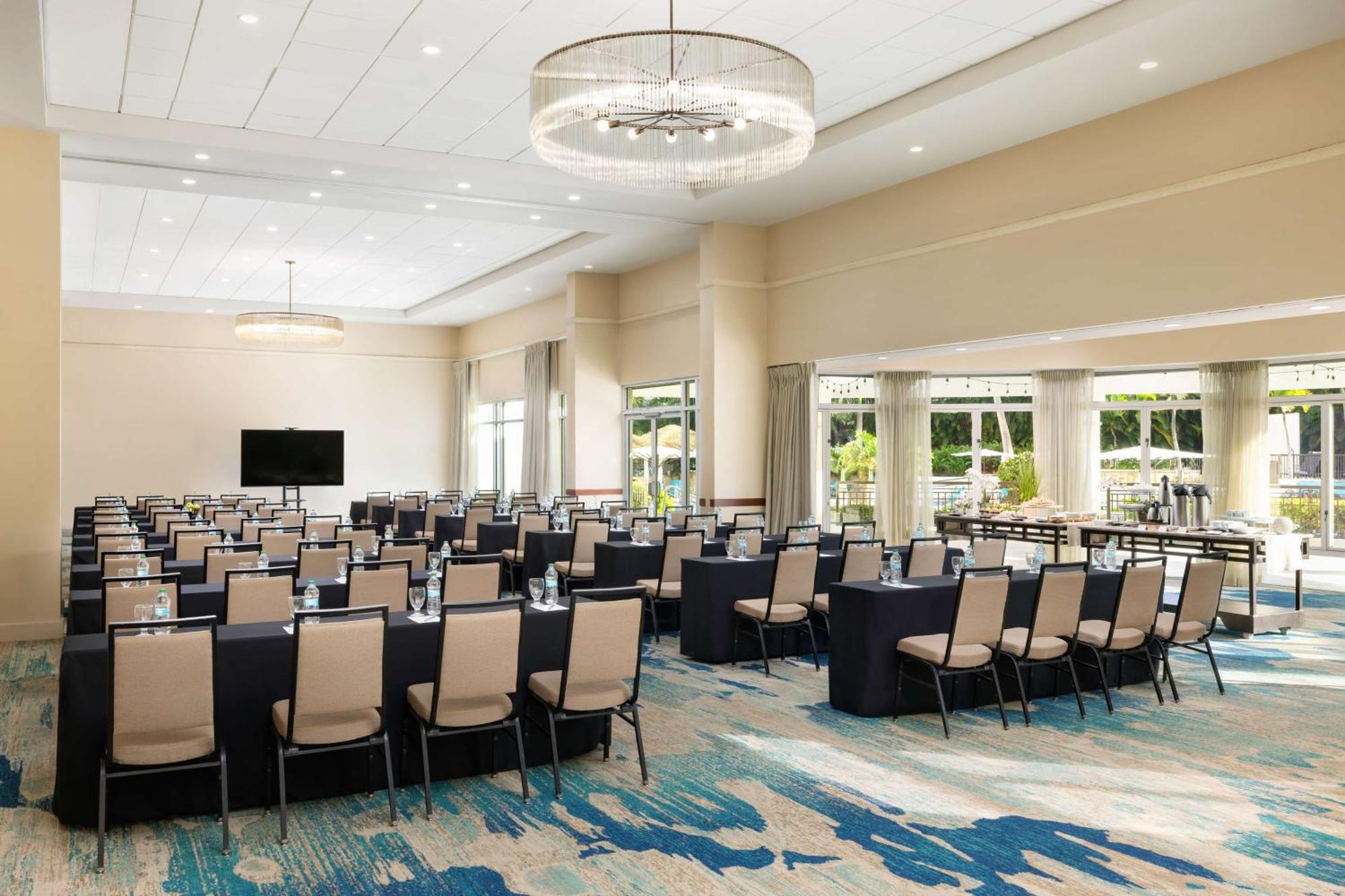 Embassy Suites By Hilton San Juan - Hotel & Casino Buitenkant foto