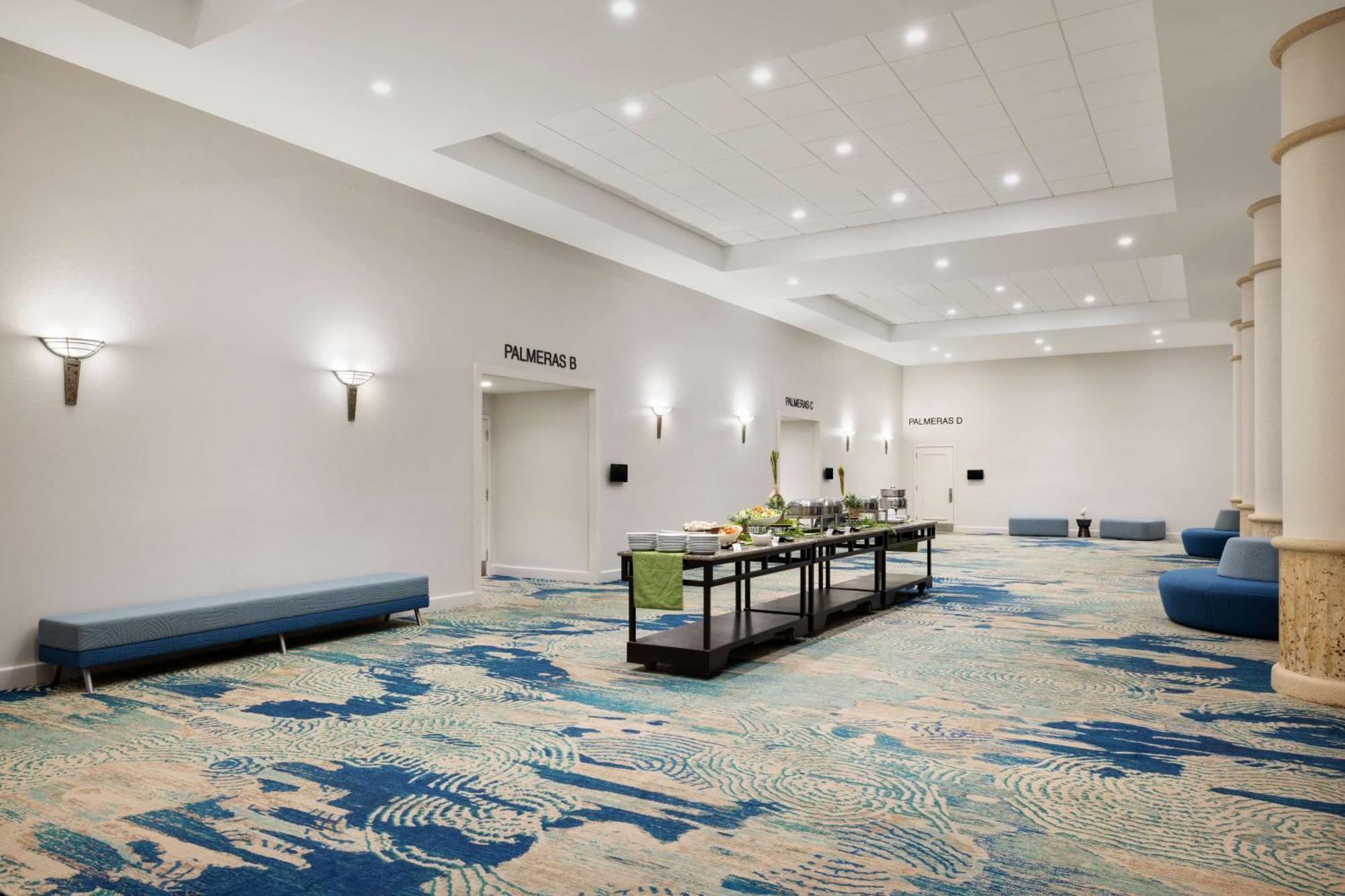 Embassy Suites By Hilton San Juan - Hotel & Casino Buitenkant foto